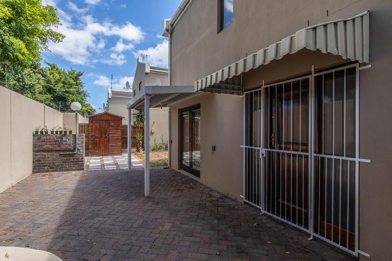 To Let 3 Bedroom Property for Rent in Diep River Western Cape